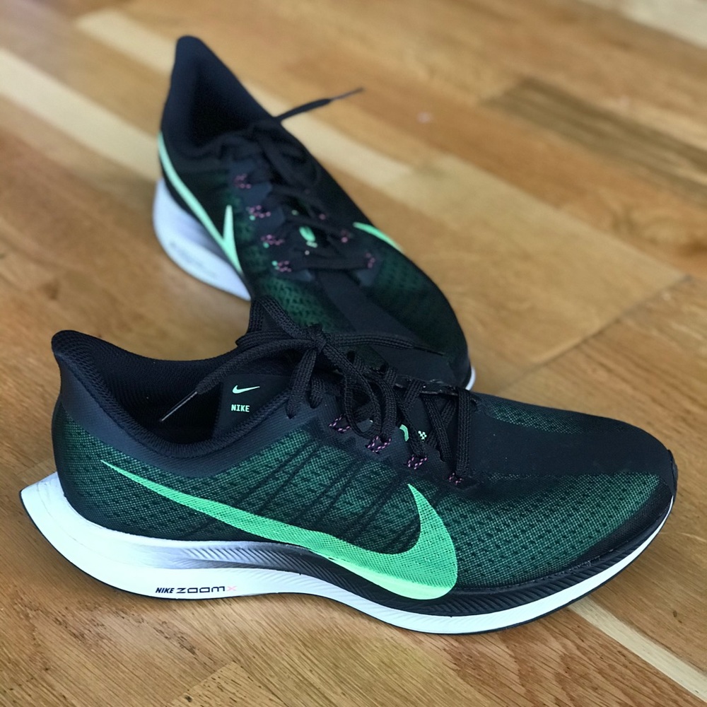 Nike Zoom Pegasus 35 turbo Men size 9 (Brand New)